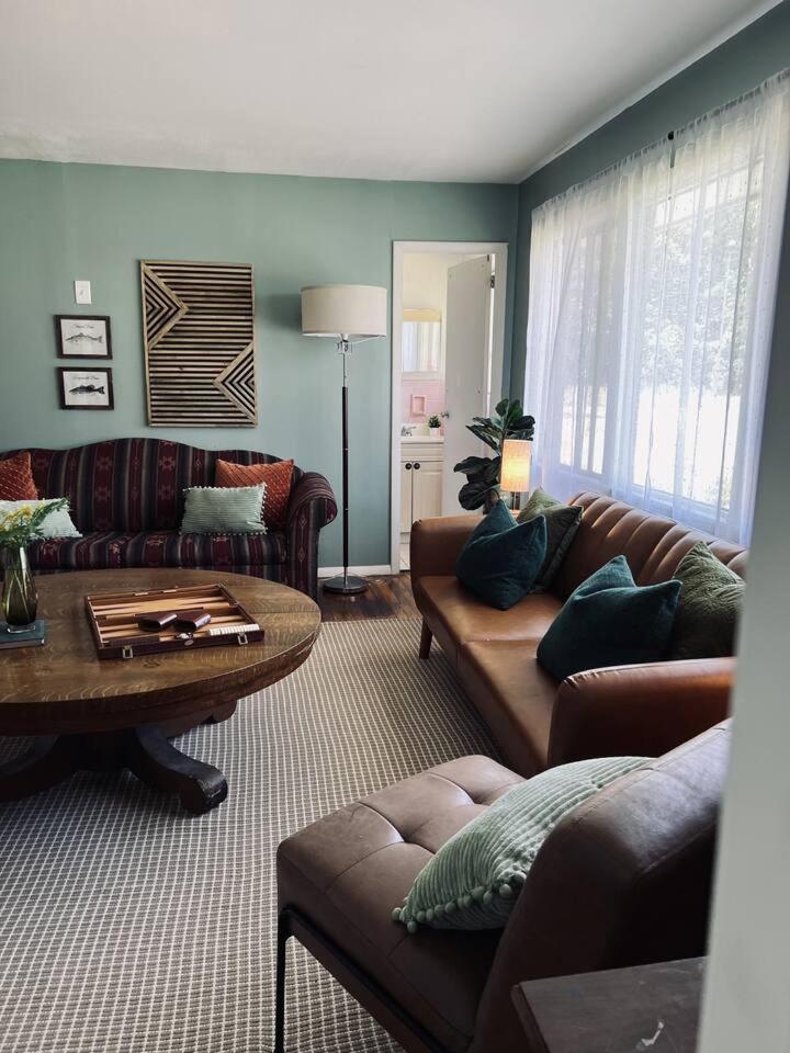 The Springs 4*